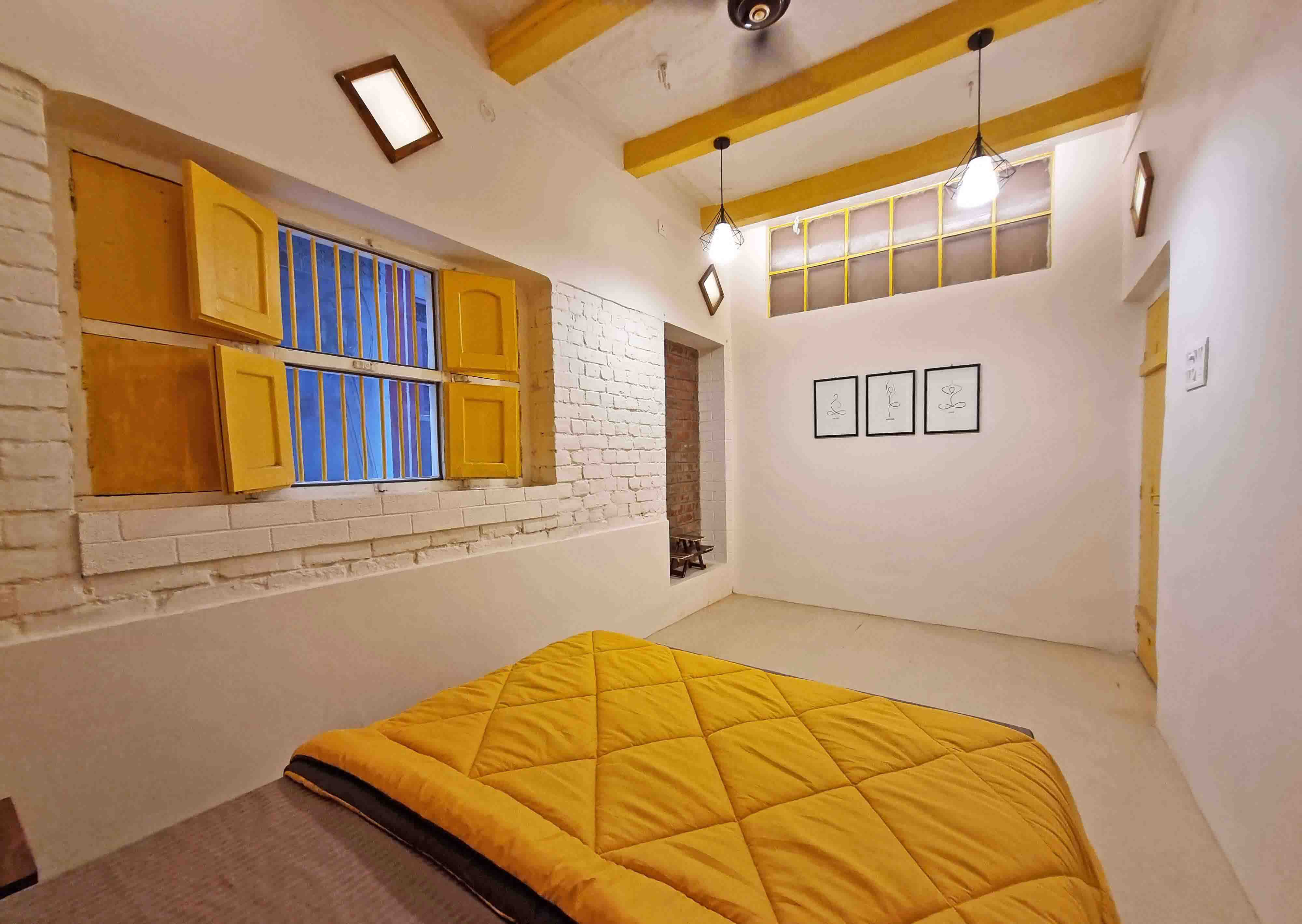 Old City Vintage Room