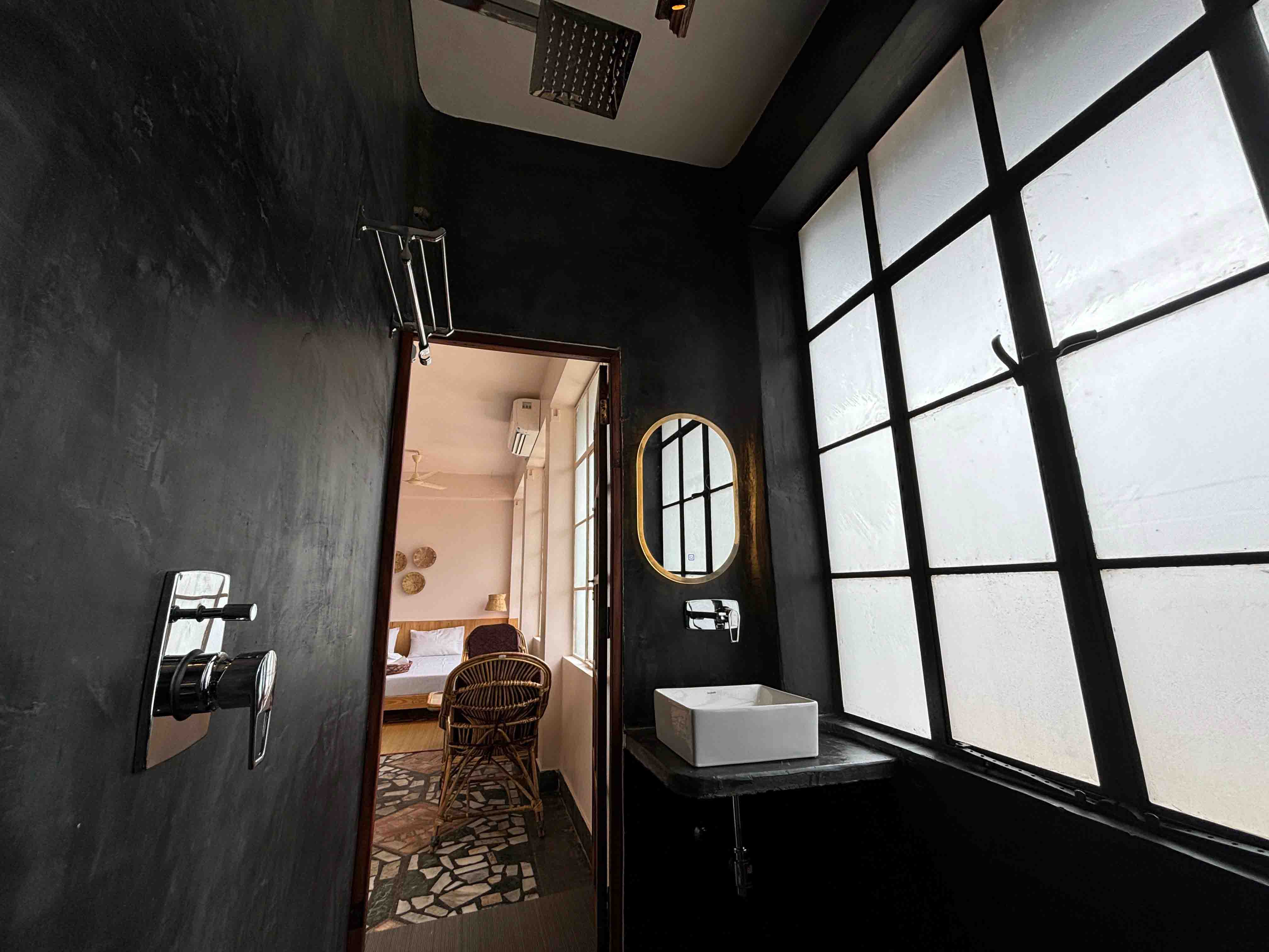 Earthy Suite Bathroom